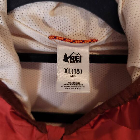REI Co-op Kids Rain Jacket Size XL 18 Hooded Full Zip Pockets Fall Autumn - Picture 3 of 6